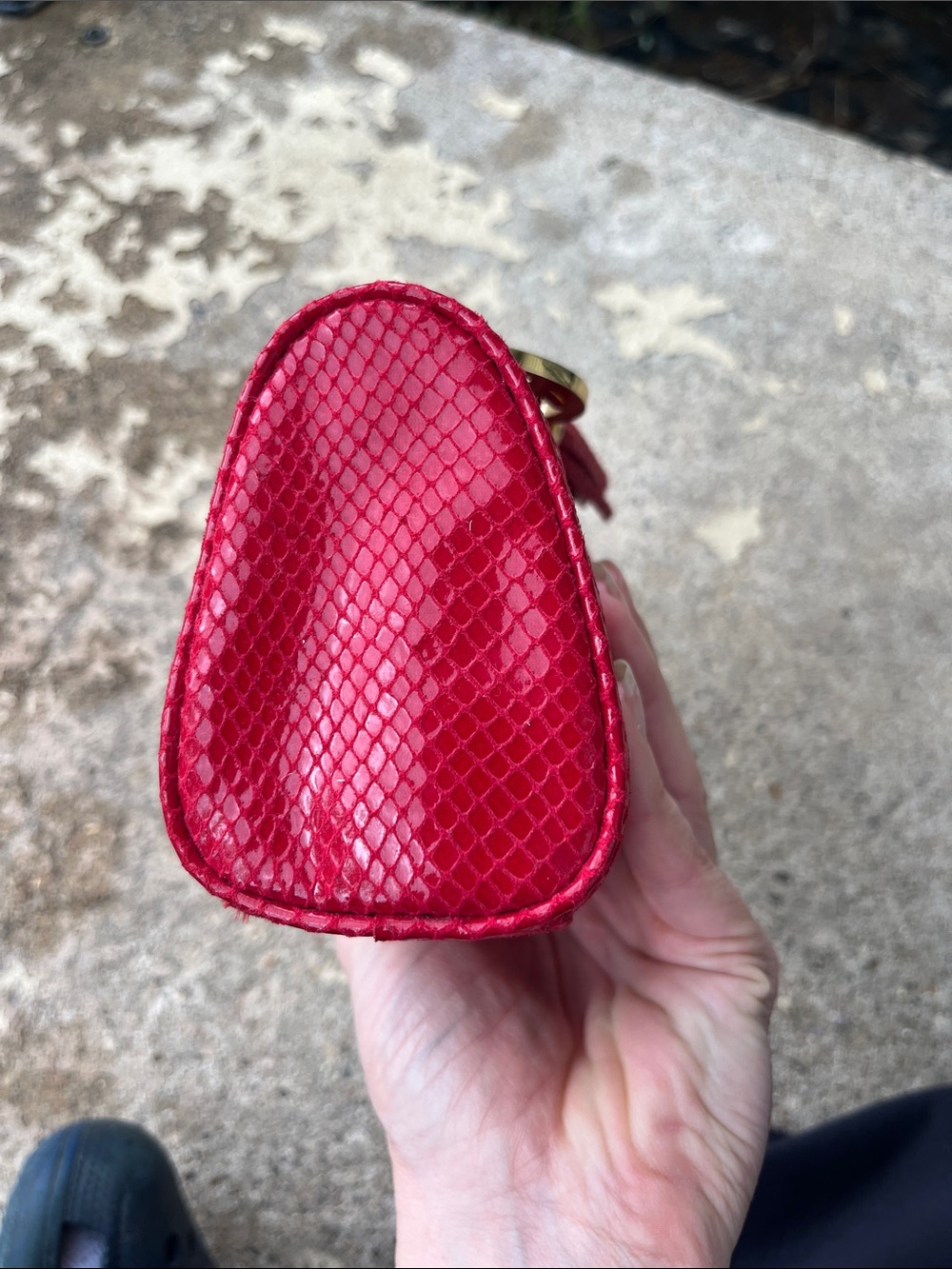 Like new Limited Edition Michael Kors Red Snake-Embossed Tassel Cosmetic Bag - Picture 5 of 15